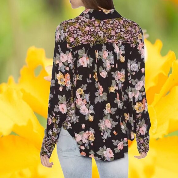 FREE PEOPLE Beautiful Floral Boho Cottagecore Relaxed Fit Blouse Size M - Picture 2 of 9